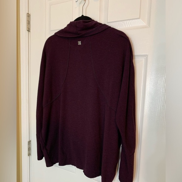 Calvin Klein Performance Stretch Striped Plum Pullover Cowl Neck Sweatshirt, Med - Picture 6 of 6